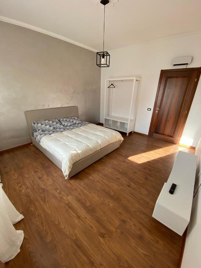 Hlux Oi Affiₜₜacaₘere Piacenza Exterior foto